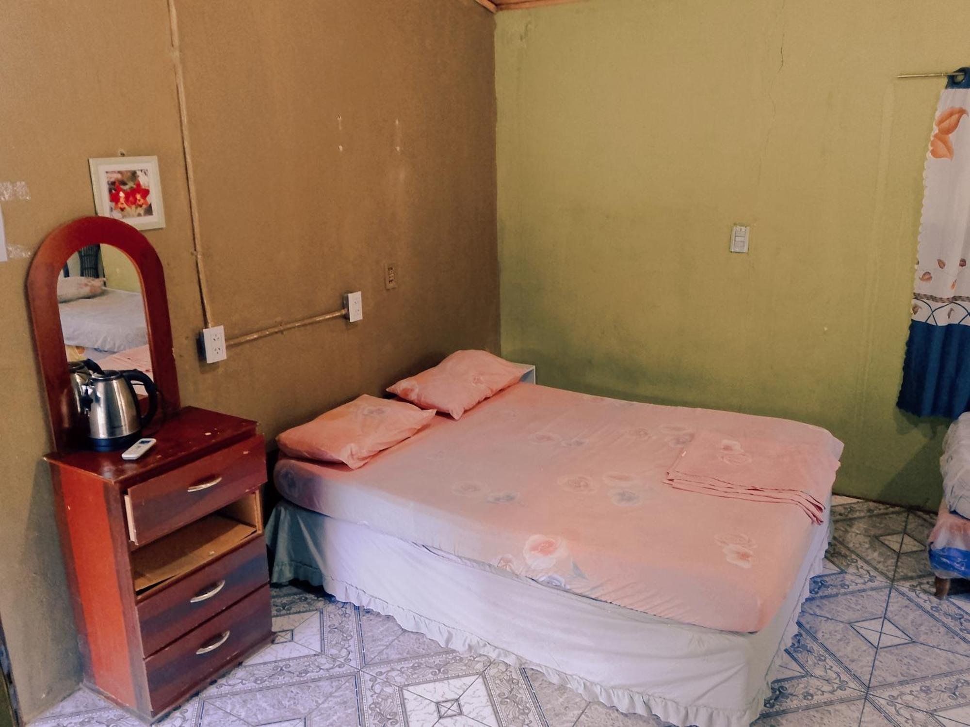 Hostel Loli Puerto Iguazú Zimmer foto