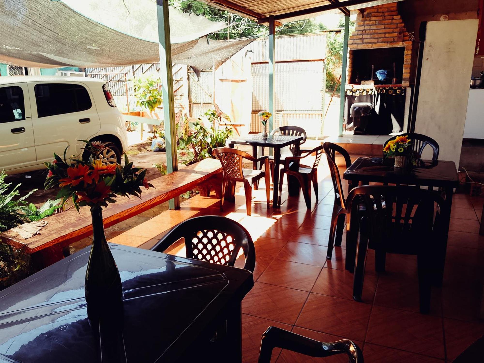 Hostel Loli Puerto Iguazú Exterior foto